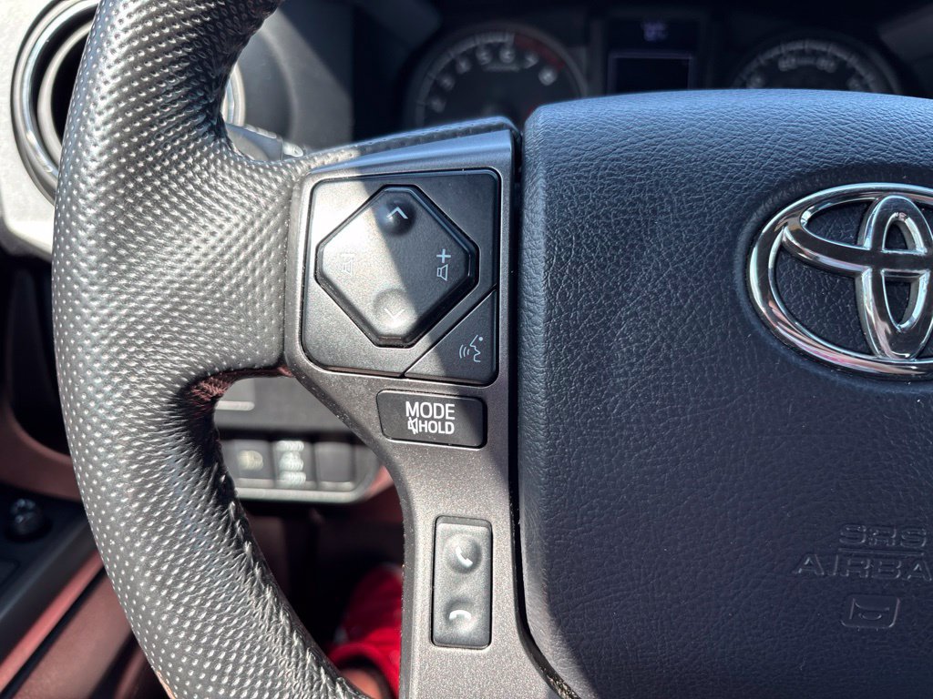 Used 2021 Toyota Tacoma TRD Off-Road w/ TRD Premium Off Road Package AWD/4WD image 40