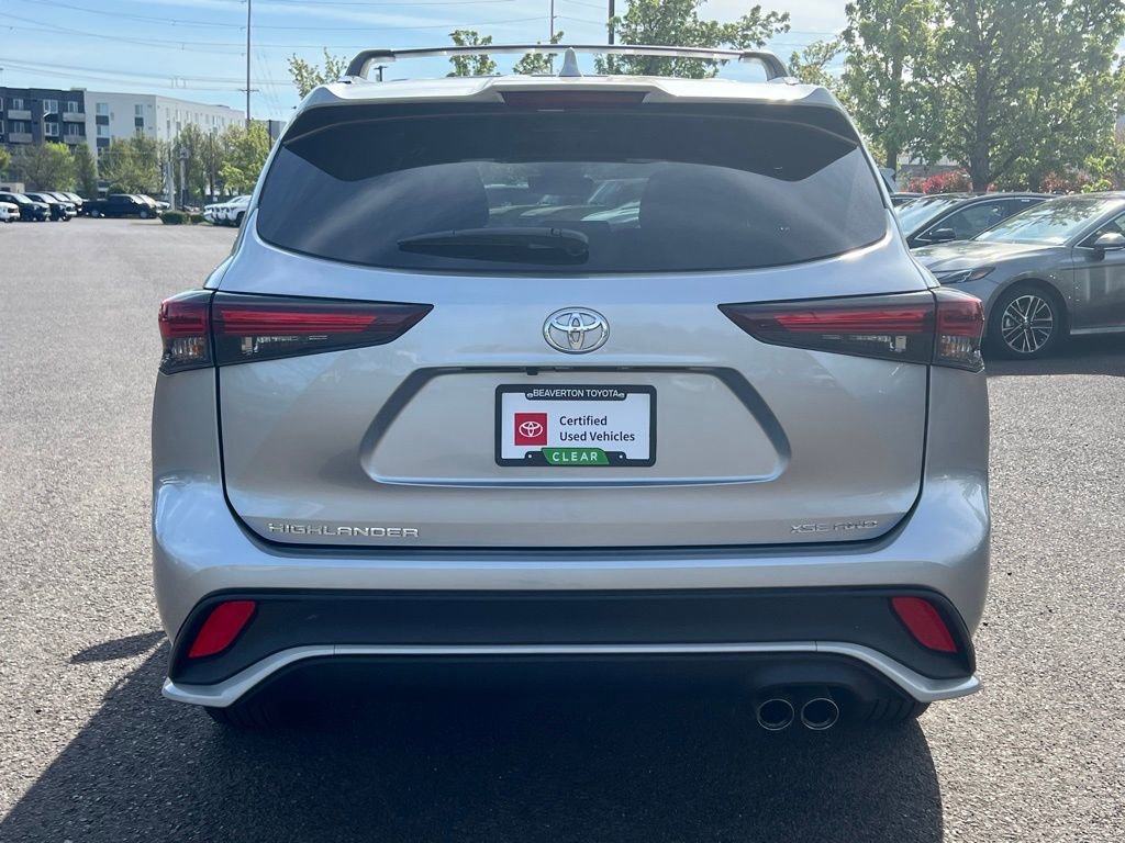 Certified 2024 Toyota Highlander XSE image 4