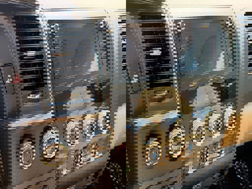 Used 2021 Toyota Sequoia Platinum AWD/4WD image 41