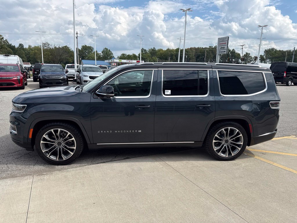 Used 2025 Jeep Grand Wagoneer Series III AWD/4WD image 9