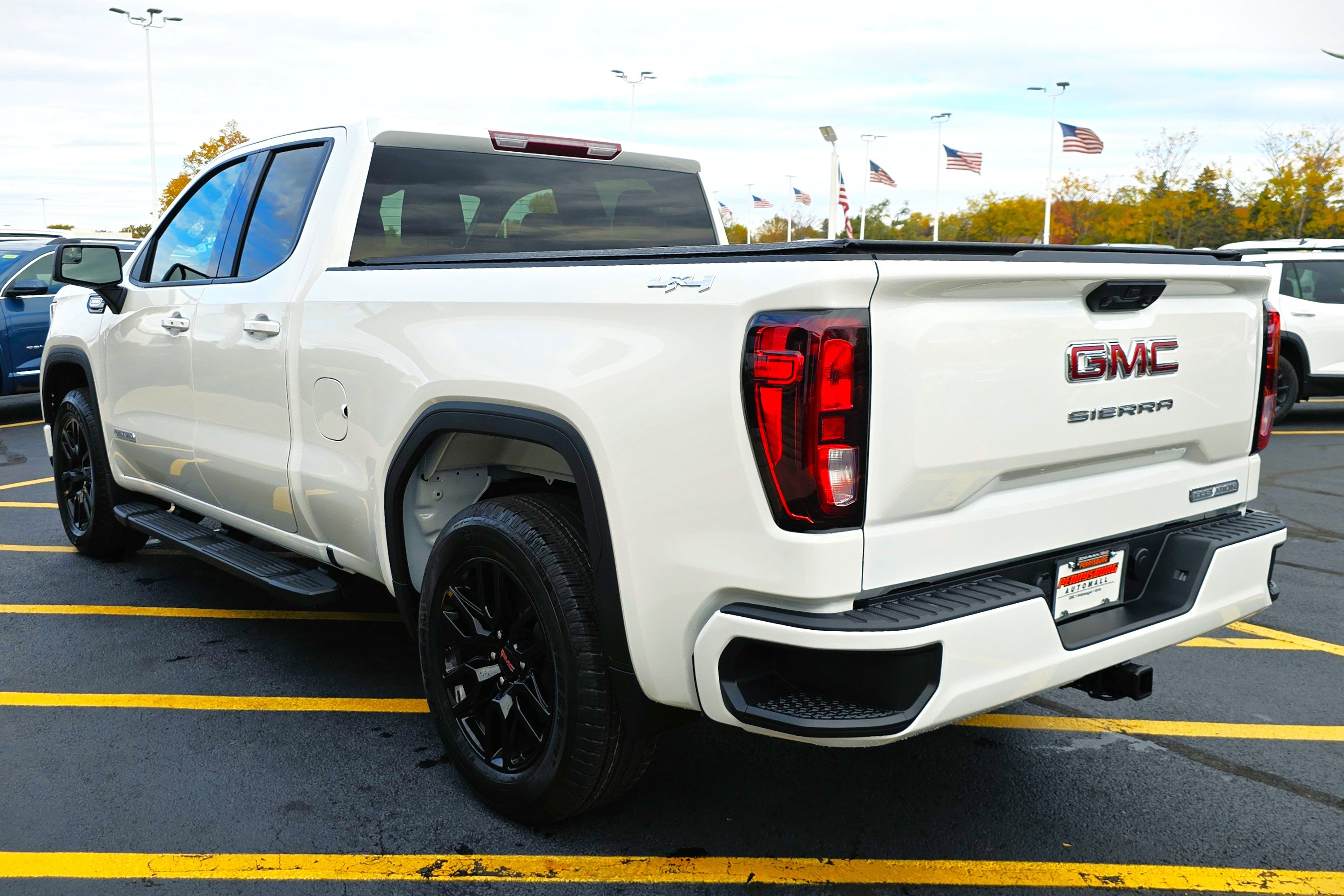 New 2026 GMC Sierra 1500 Elevation image 6