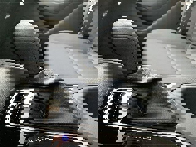 New 2026 Toyota Corolla LE image 25