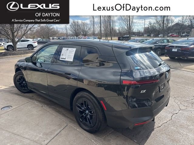 Used 2023 BMW iX xDrive50 image 5