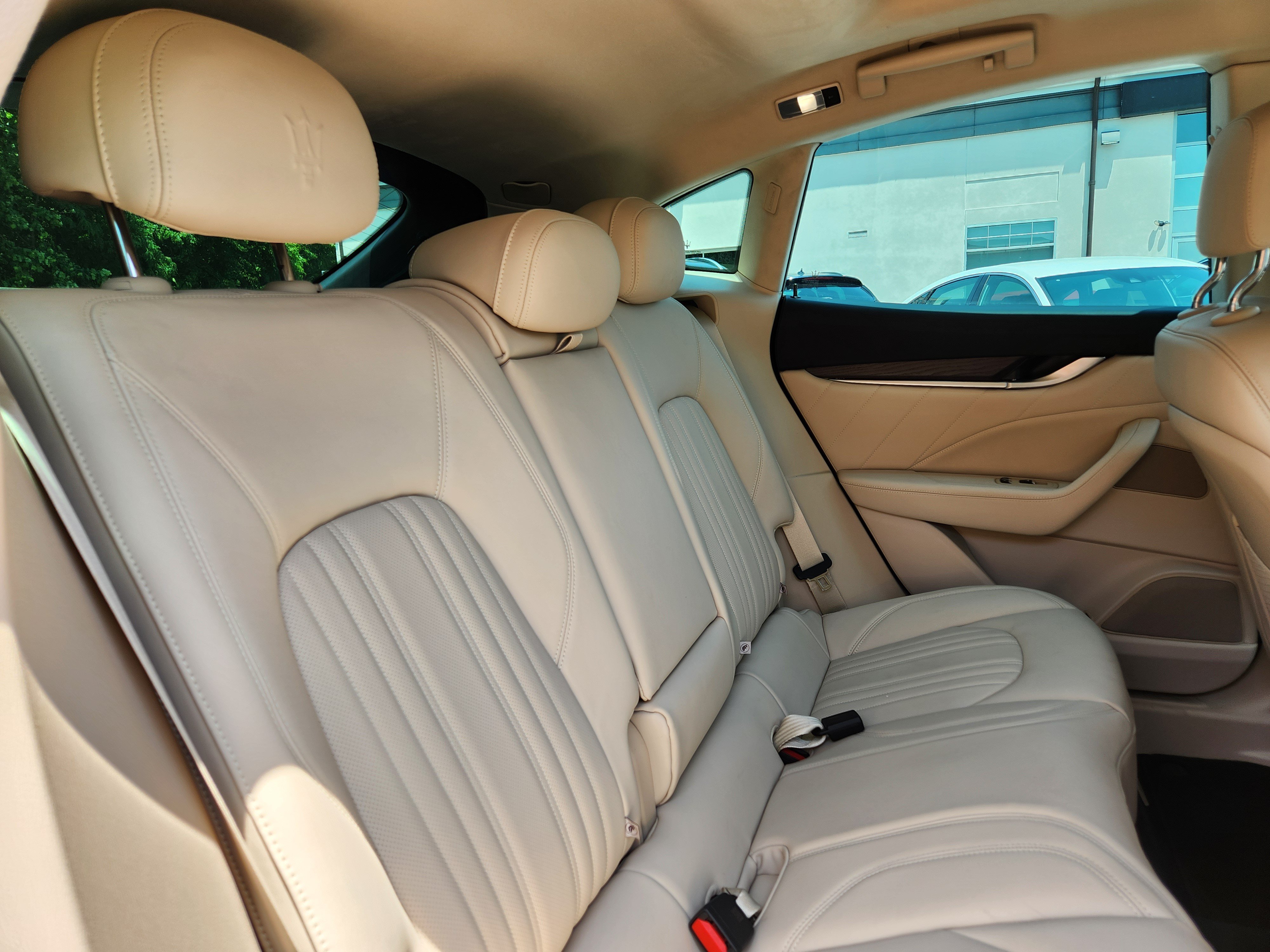 Used 2023 Maserati Levante GT AWD/4WD image 21