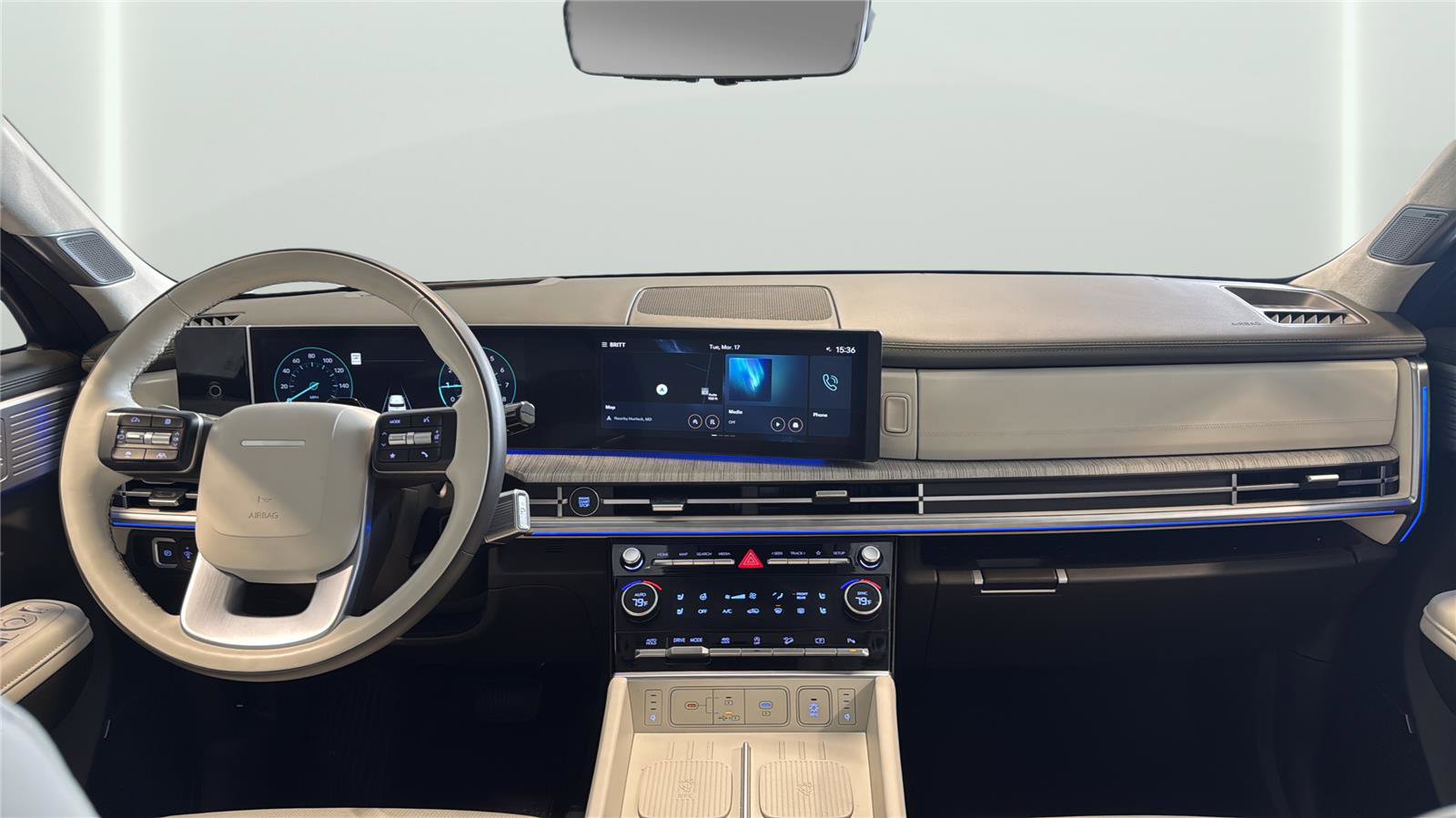 Used 2025 Hyundai Santa Fe Calligraphy AWD/4WD image 13