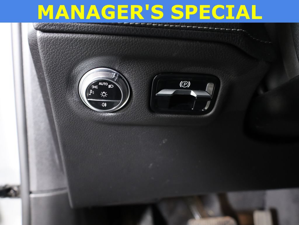Used 2023 Mercedes-Benz EQS 580 4MATIC SUV image 10