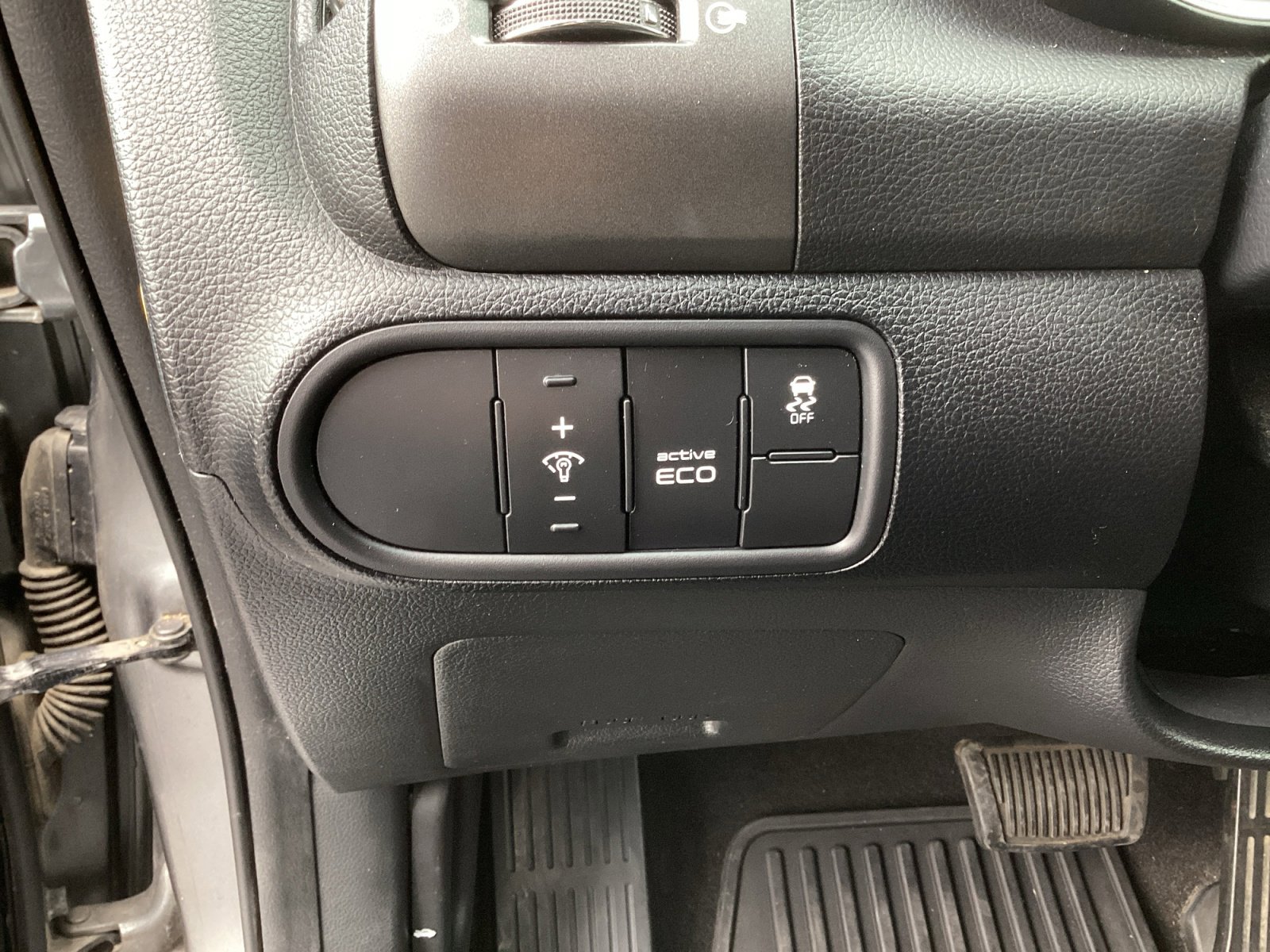 Used 2016 Kia Forte LX image 25