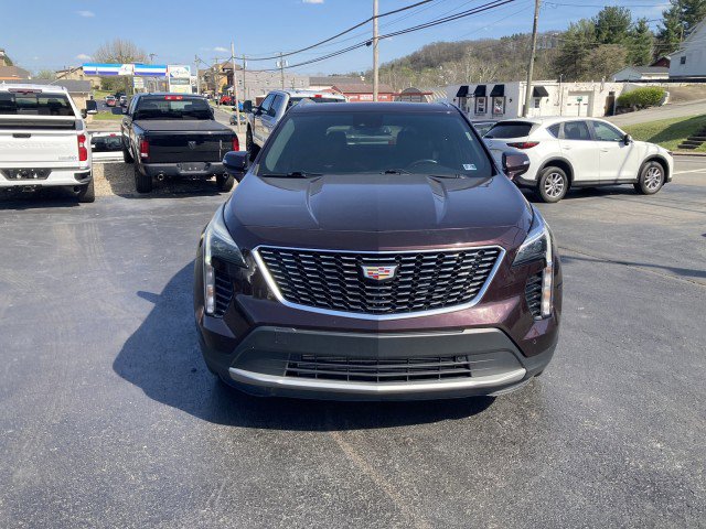 Used 2021 Cadillac XT4 Premium Luxury image 2