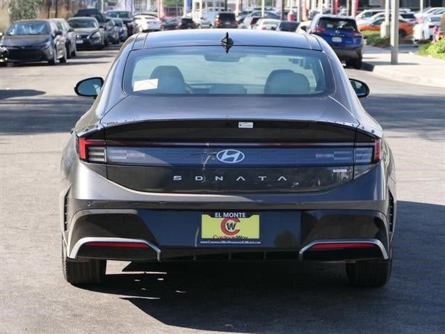 New 2025 Hyundai Sonata Limited image 36