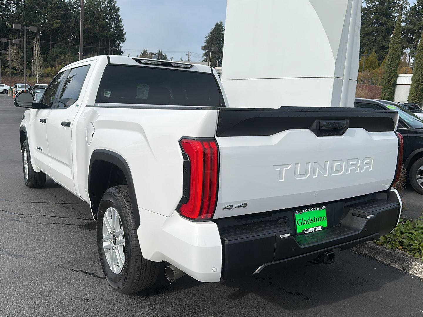 Used 2025 Toyota Tundra SR5 image 7