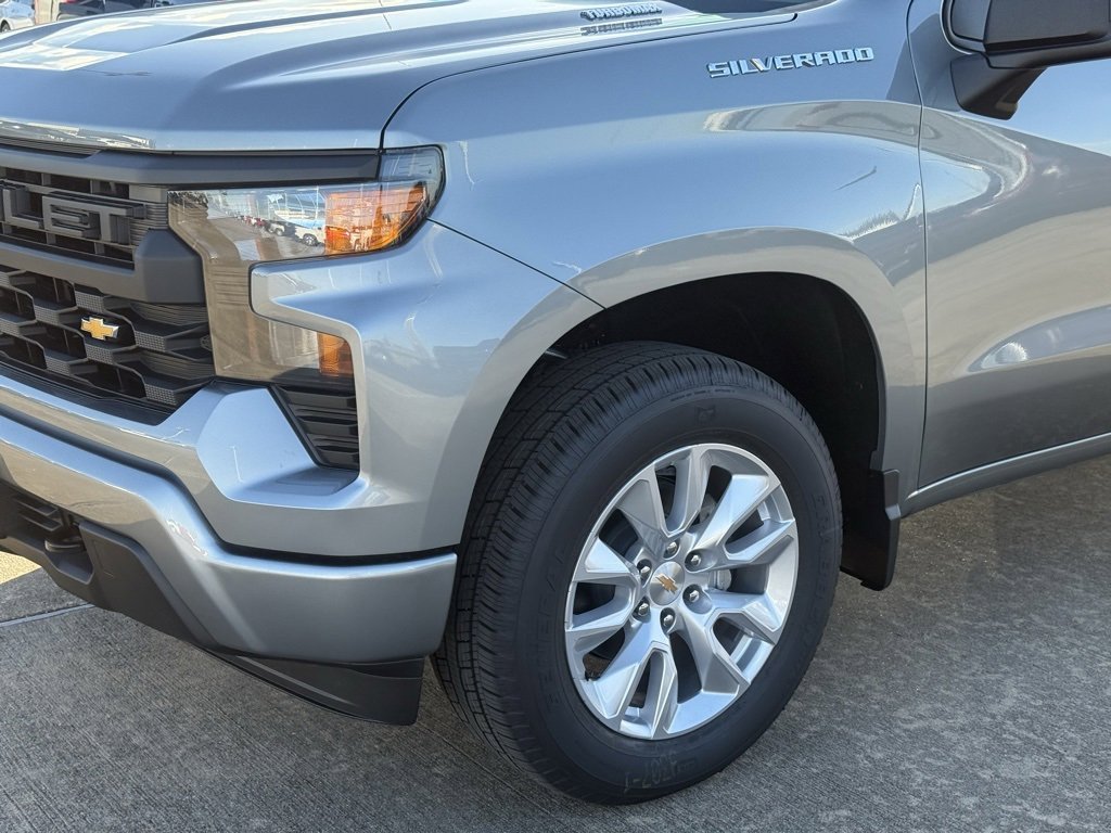 New 2026 Chevrolet Silverado 1500 Custom image 2