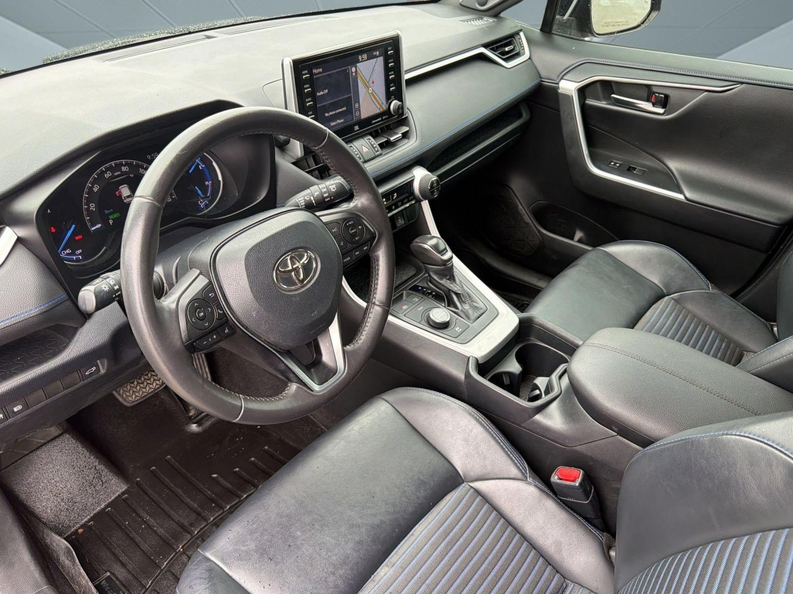 Used 2020 Toyota RAV4 XSE AWD/4WD image 4