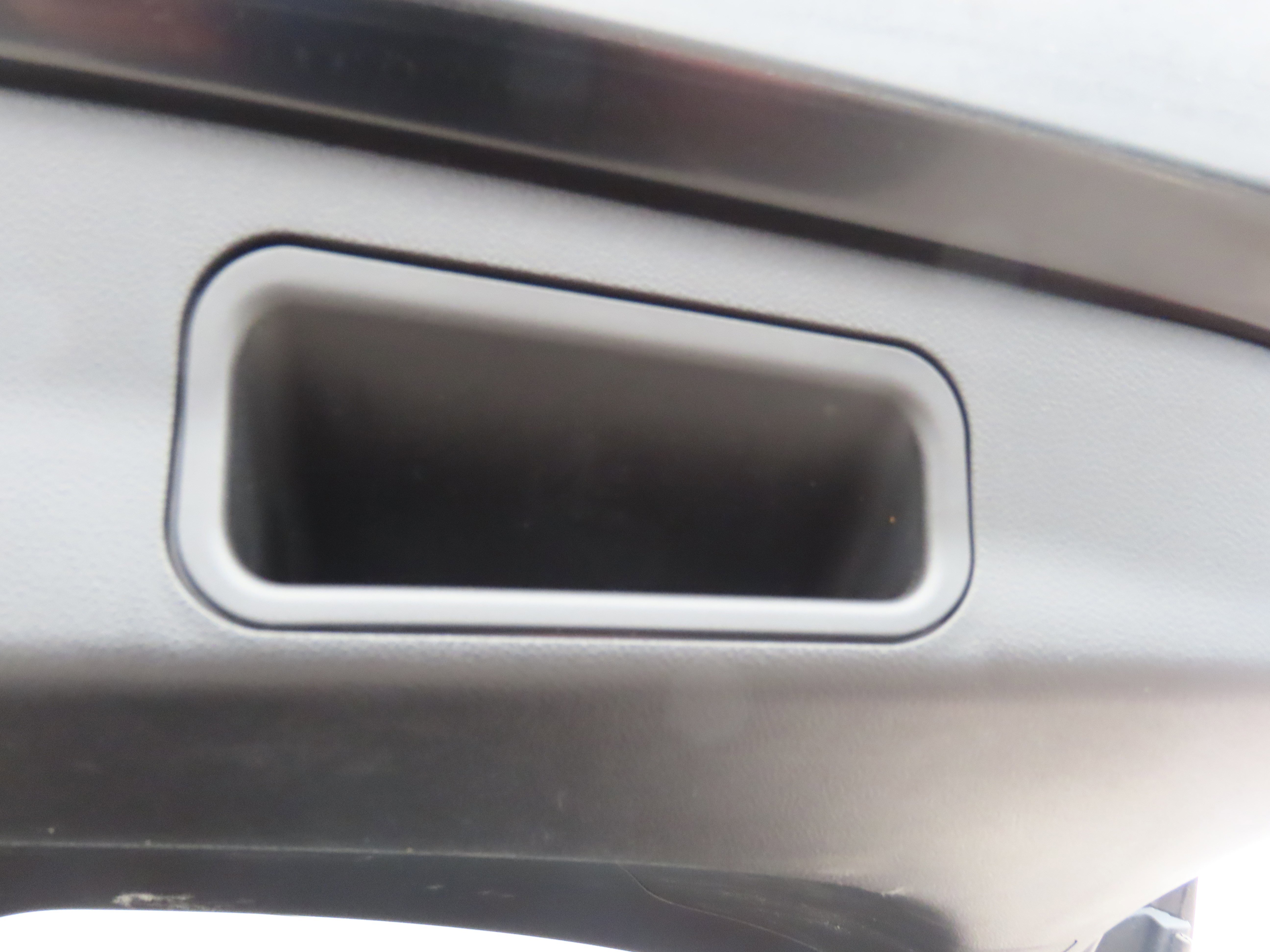 Used 2023 Chevrolet TrailBlazer RS w/ Sun and Liftgate Package AWD/4WD image 19