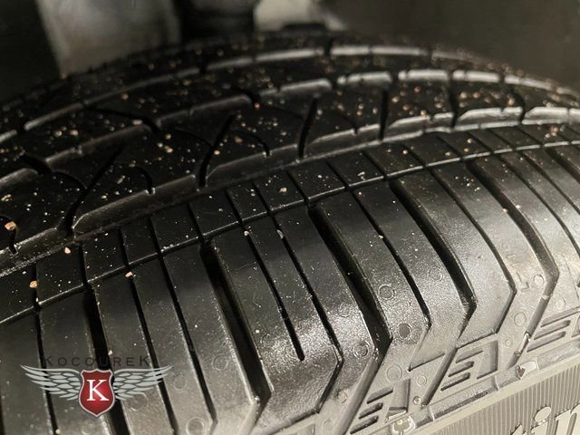 Used 2025 Kia Sorento SX image 9