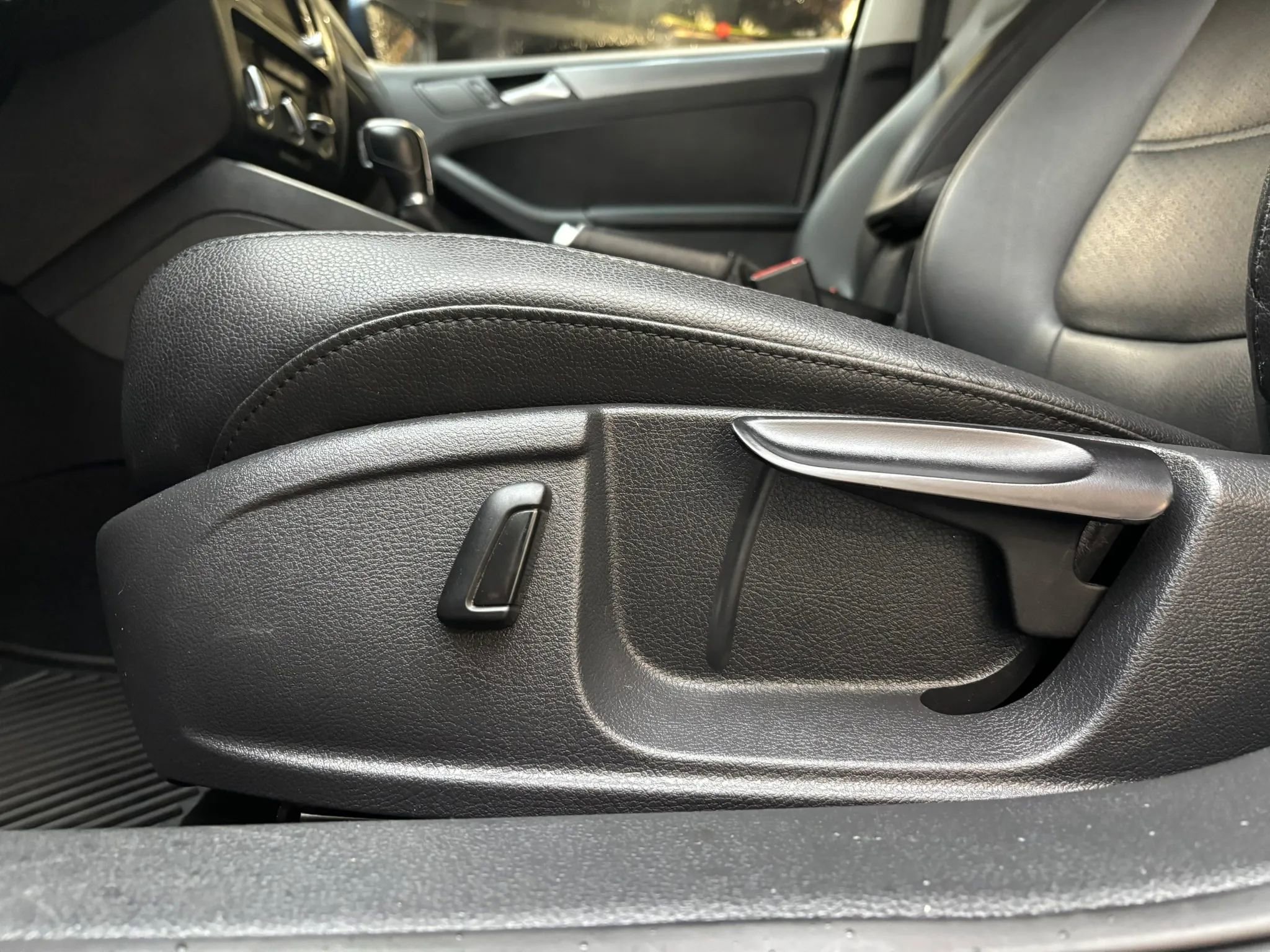 Used 2014 Volkswagen Jetta TDI FWD image 14