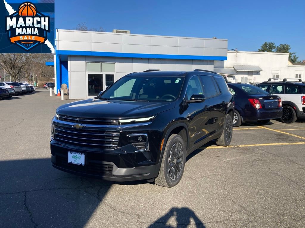 New 2026 Chevrolet Traverse LT image 3