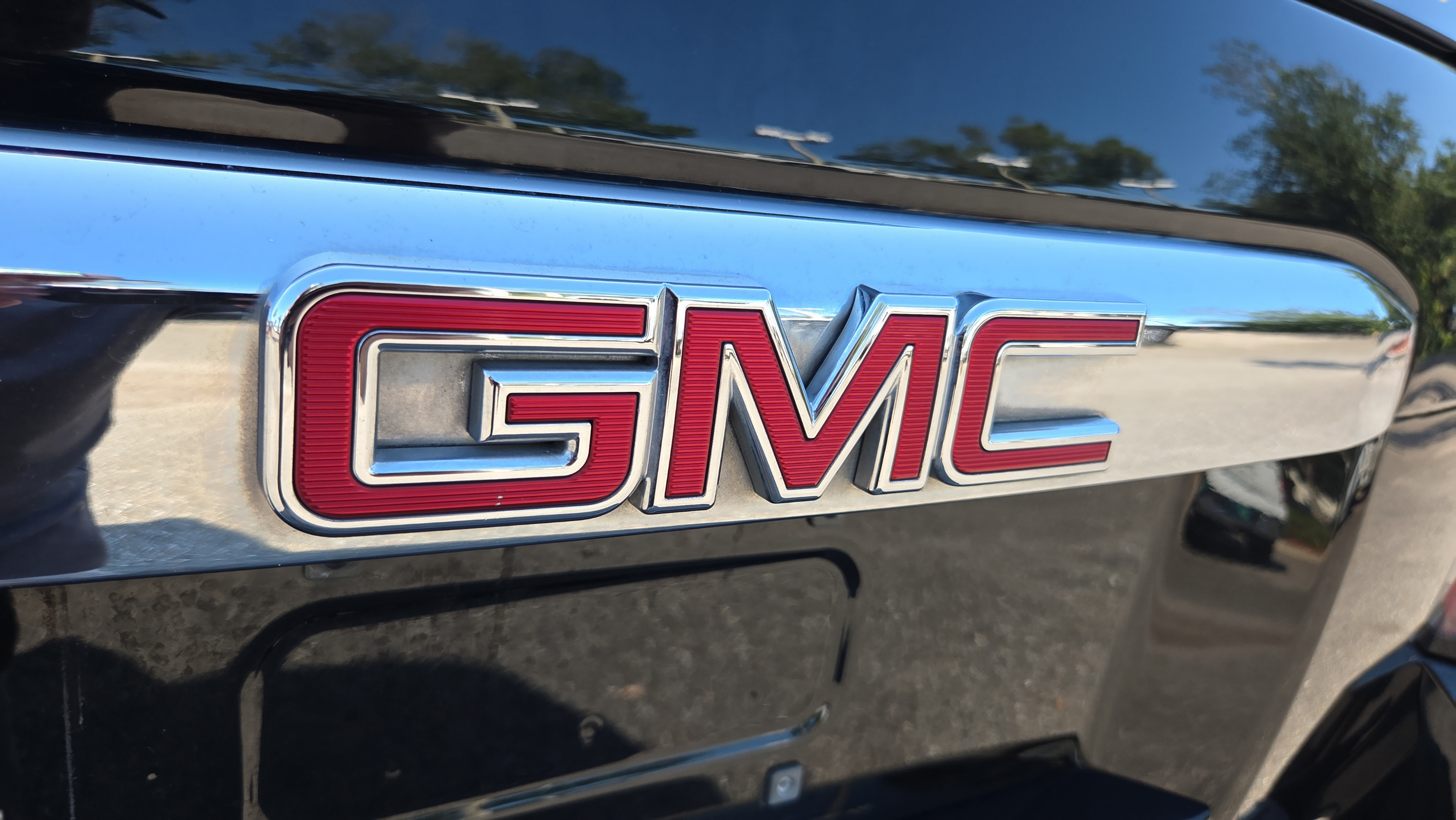 Used 2017 GMC Yukon XL Denali w/ Open Road Package AWD/4WD image 33