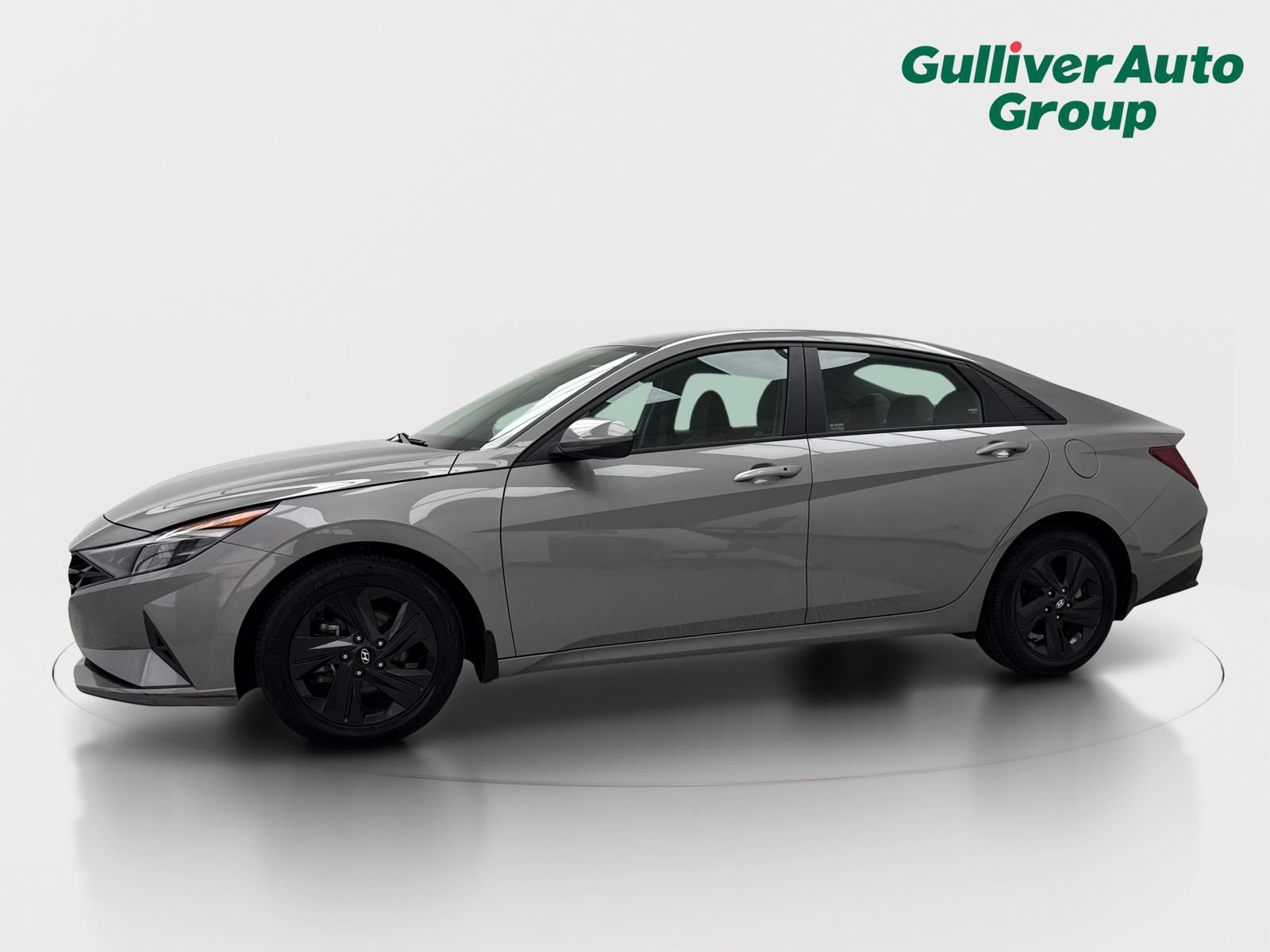 Used 2022 Hyundai Elantra SEL FWD image 2