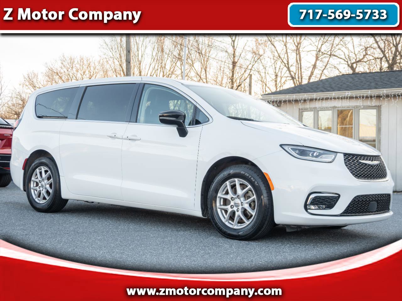 Used 2024 Chrysler Pacifica Touring-L image 1