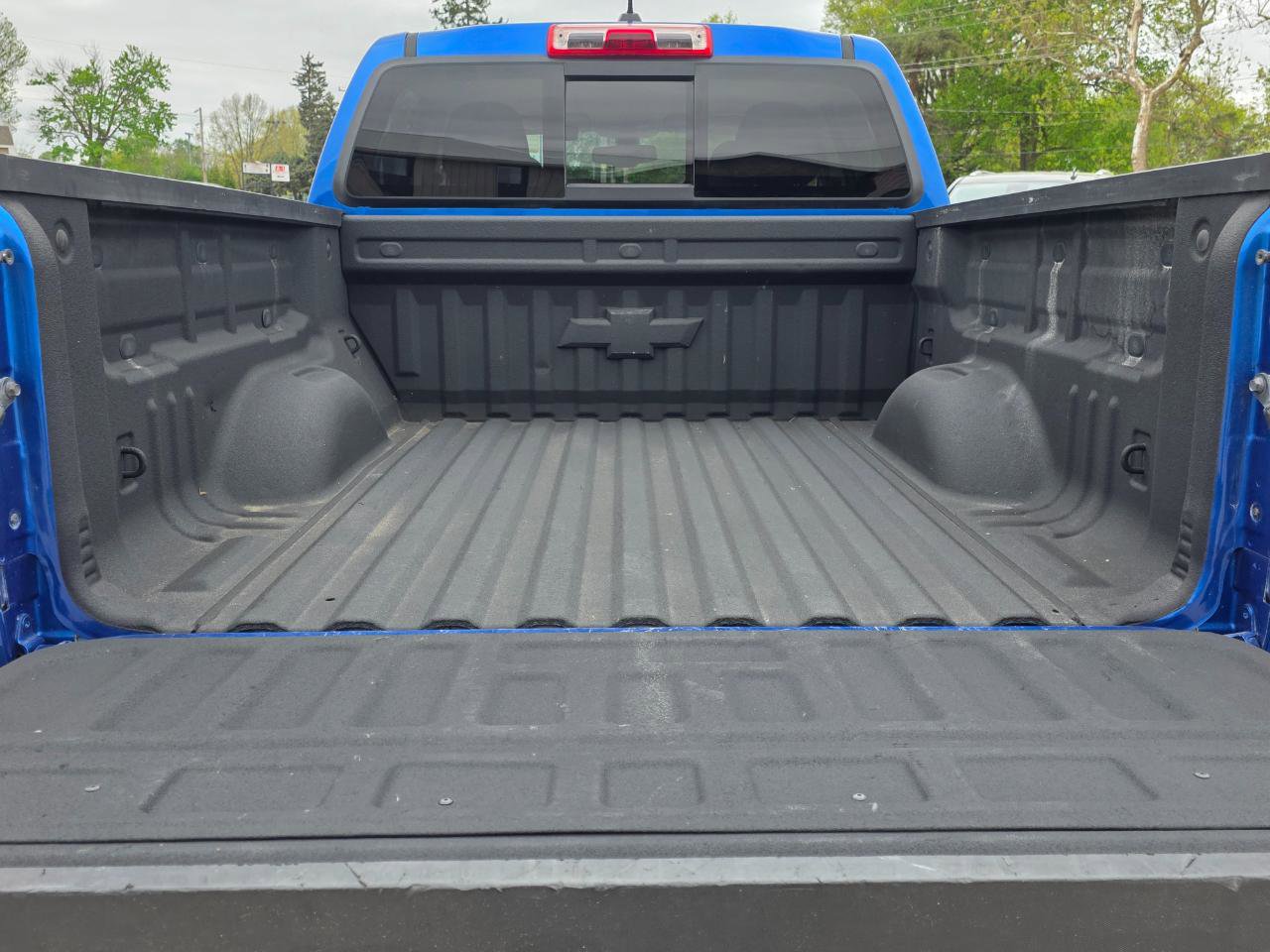 Used 2018 Chevrolet Colorado Z71 AWD/4WD image 17