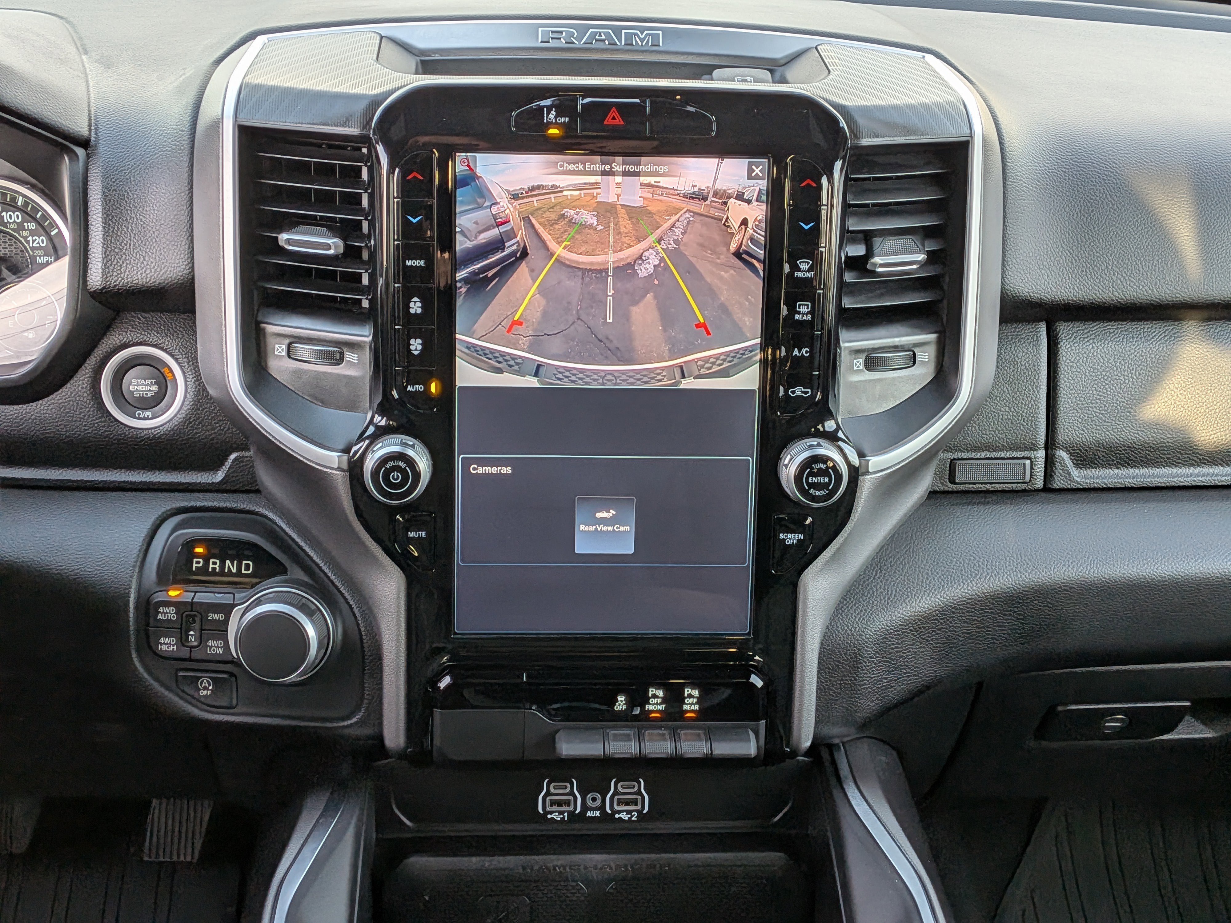 Used 2025 RAM 1500 Big Horn image 38