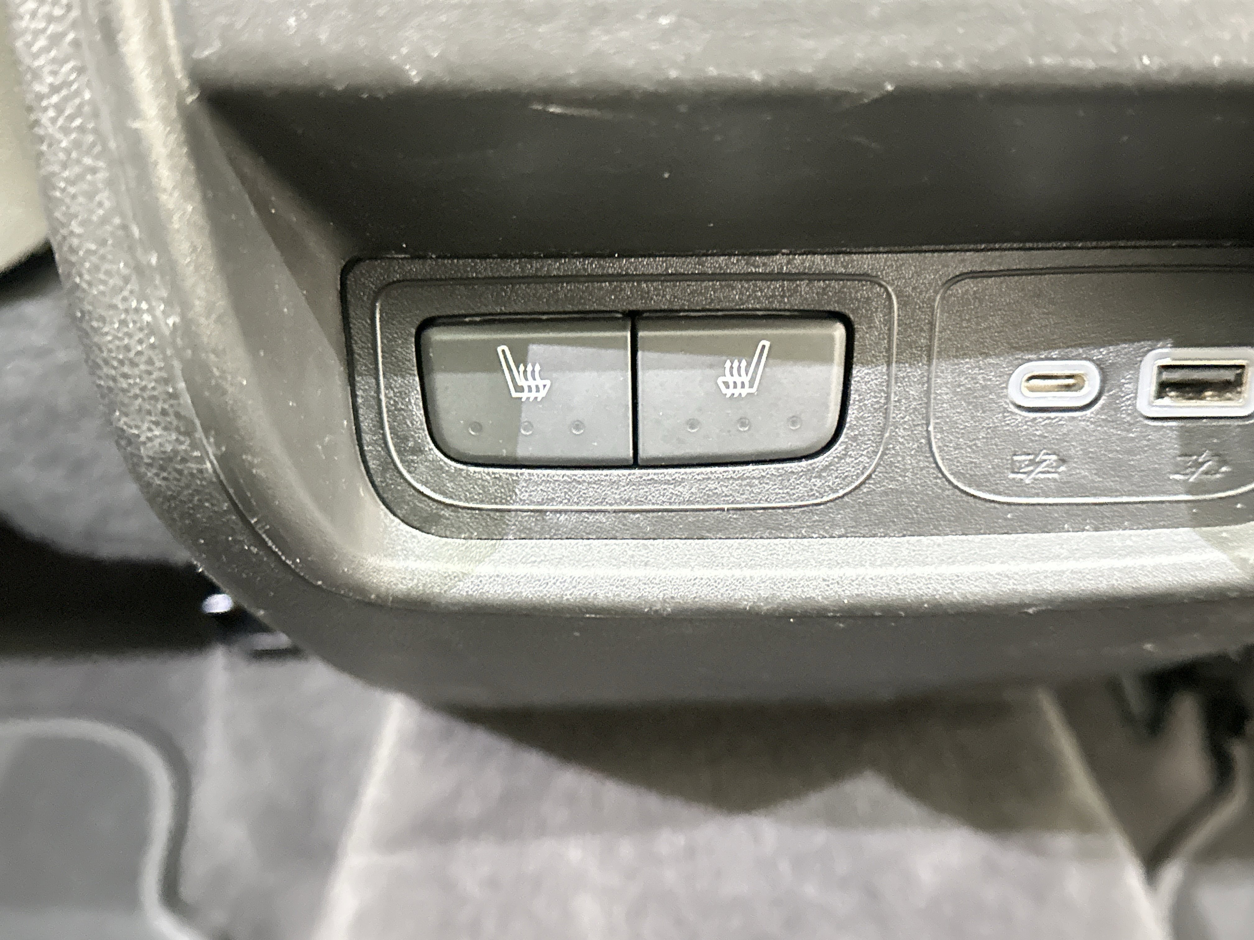 Used 2023 Cadillac XT4 Luxury w/ Cold Weather Package image 24