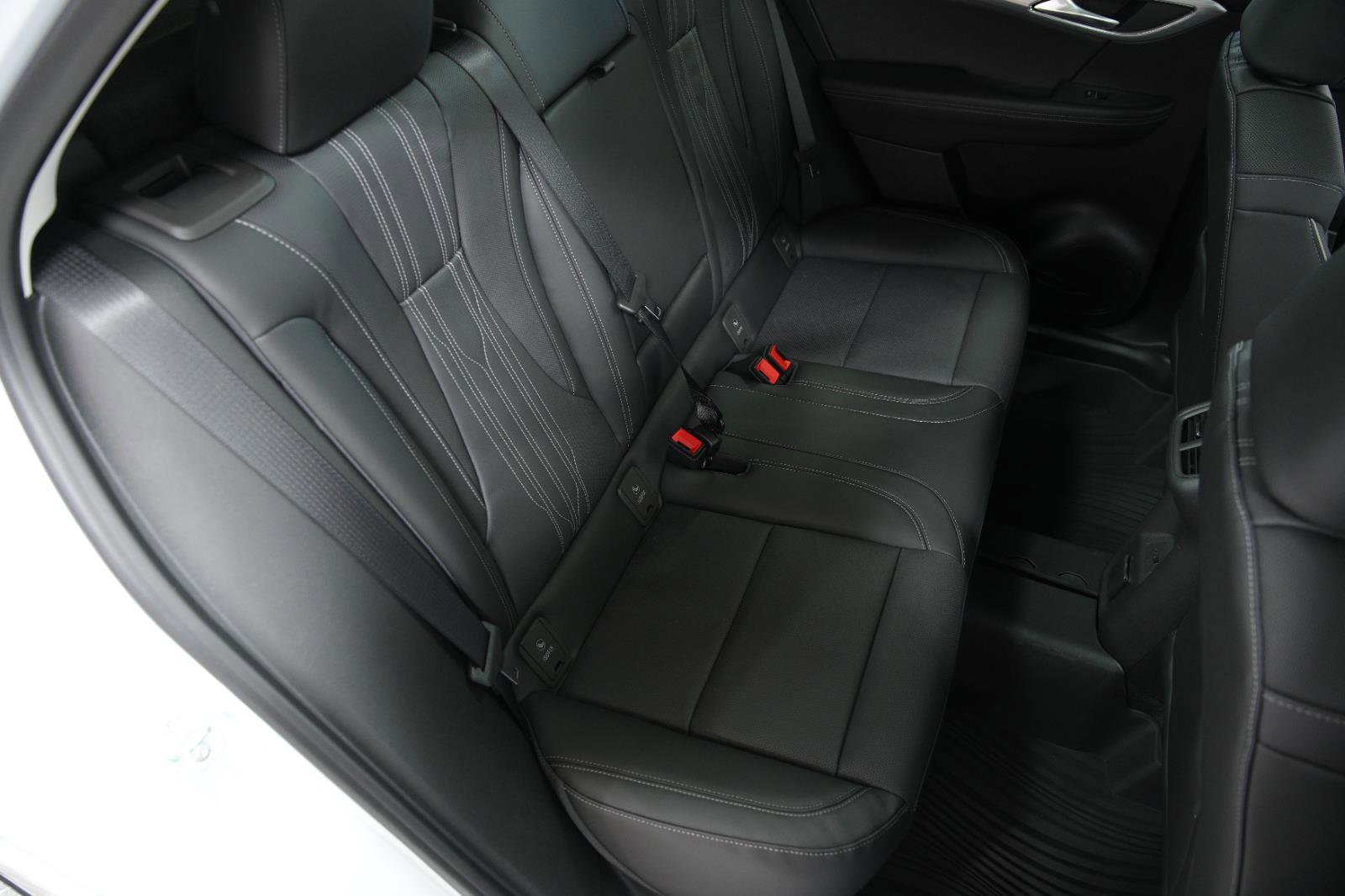 New 2026 Buick Envision Avenir image 17