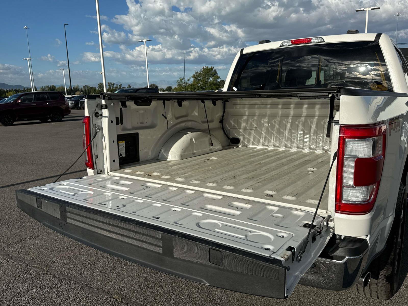 Used 2023 Ford F150 Lariat w/ Trailer Tow Package AWD/4WD image 16