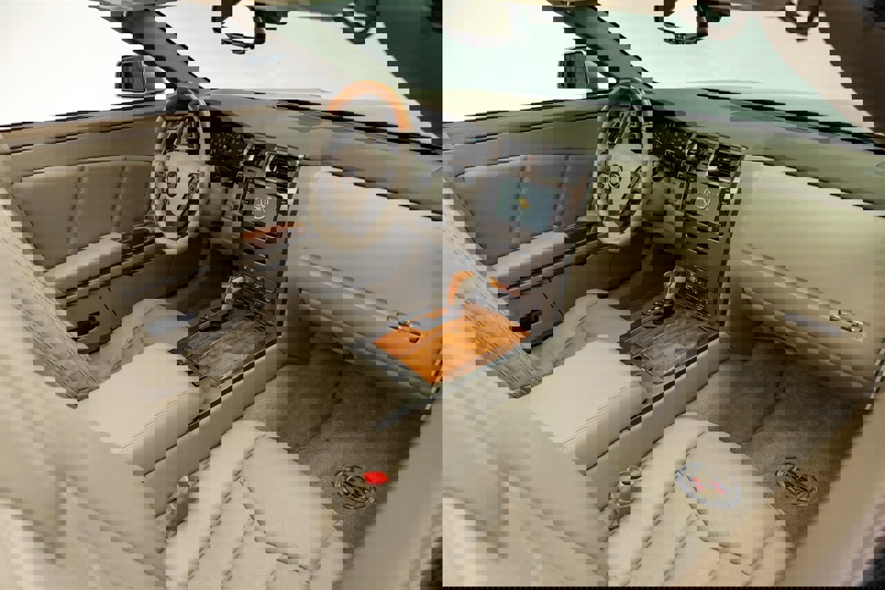 Used 2005 Cadillac XLR image 34