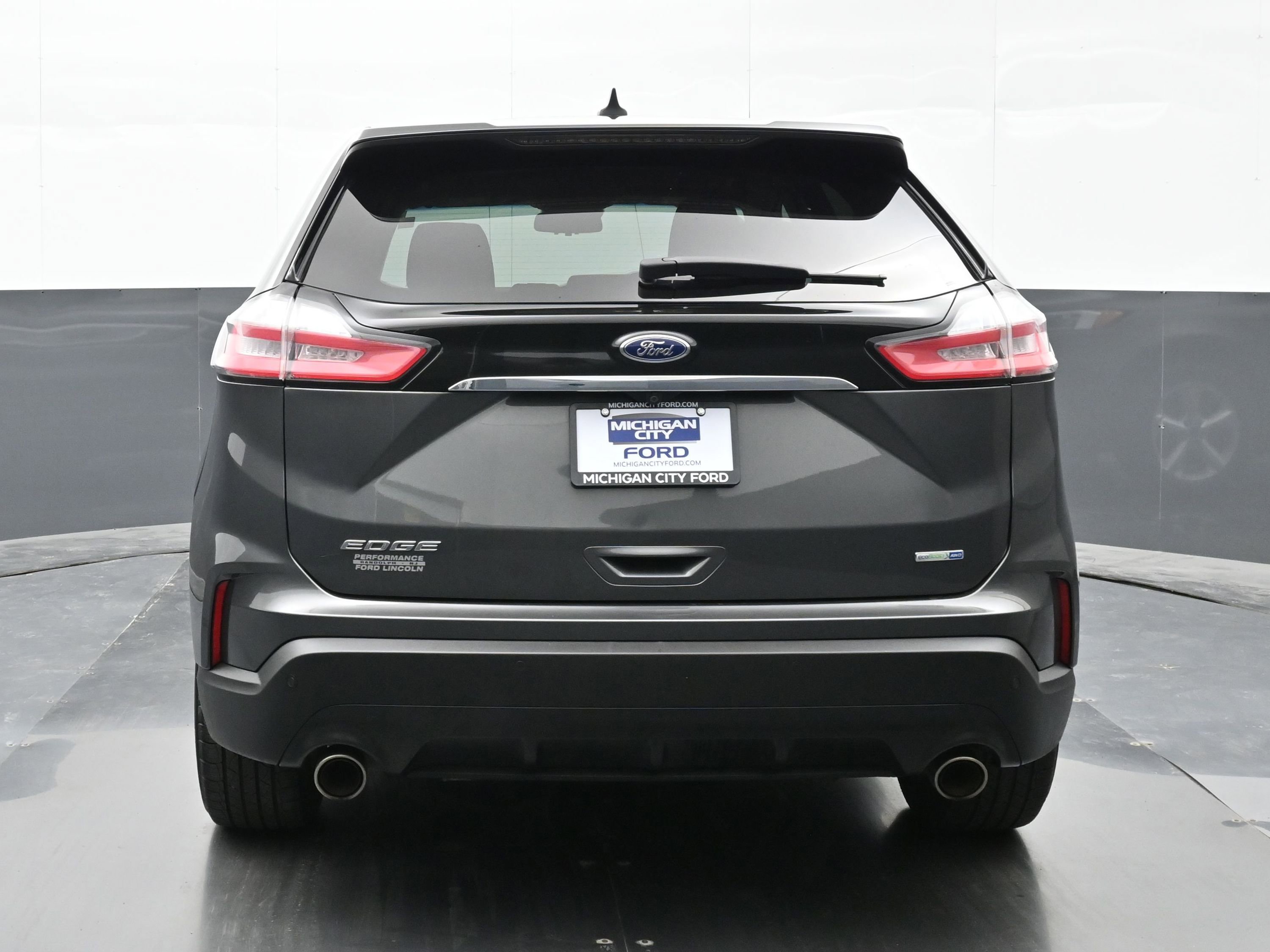 Used 2020 Ford Edge SE AWD/4WD image 2