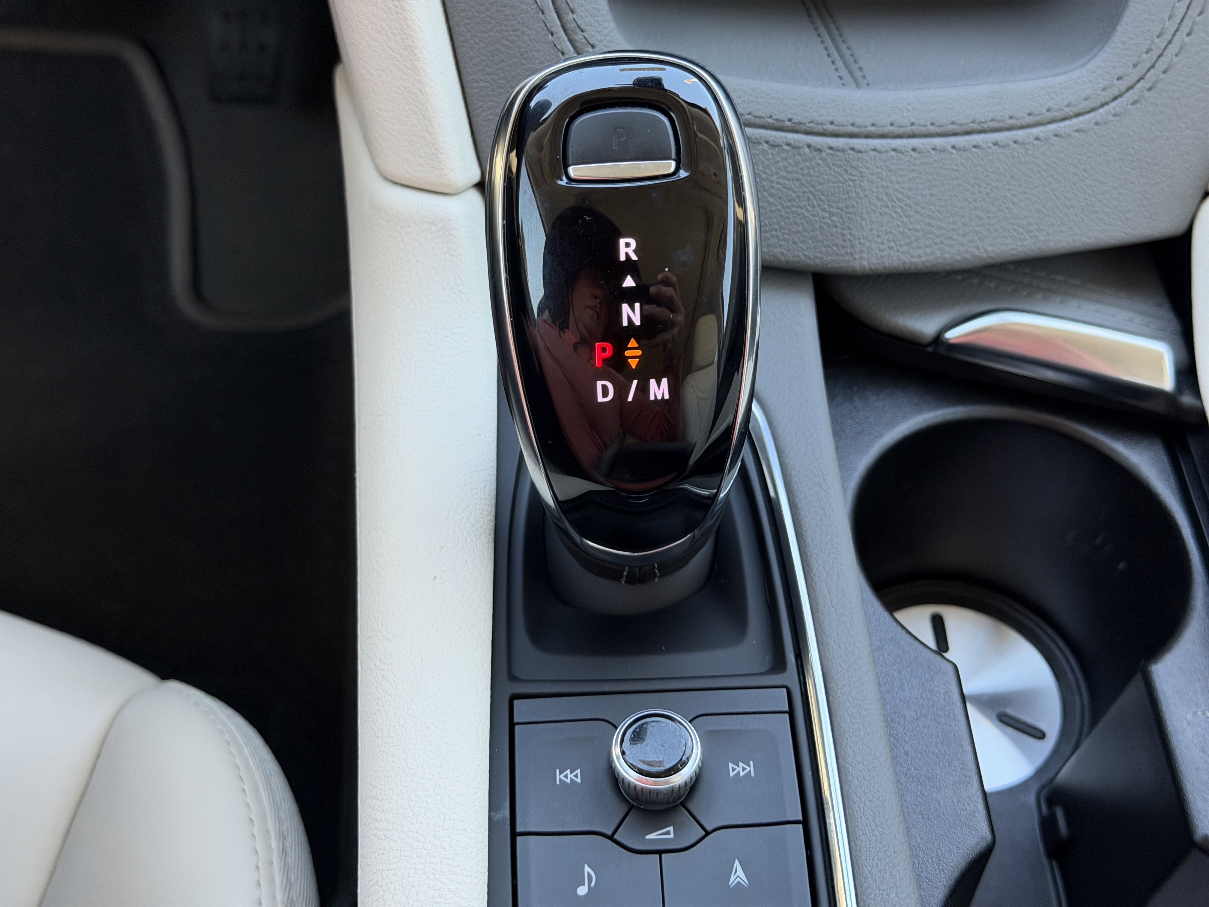 New 2025 Cadillac XT5 Premium Luxury image 27