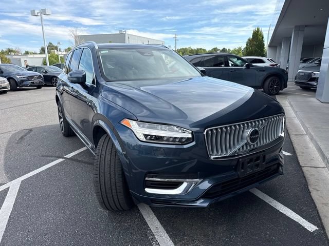 Used 2025 Volvo XC90 T8 Plus w/ Protection Package Premier AWD/4WD image 2