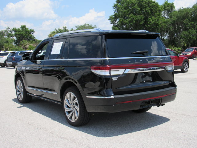 Used 2023 Lincoln Navigator Reserve AWD/4WD image 8