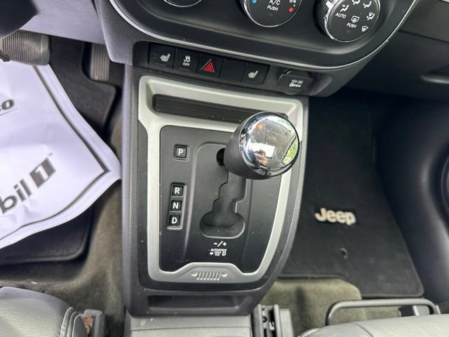Used 2016 Jeep Compass High Altitude AWD/4WD image 16