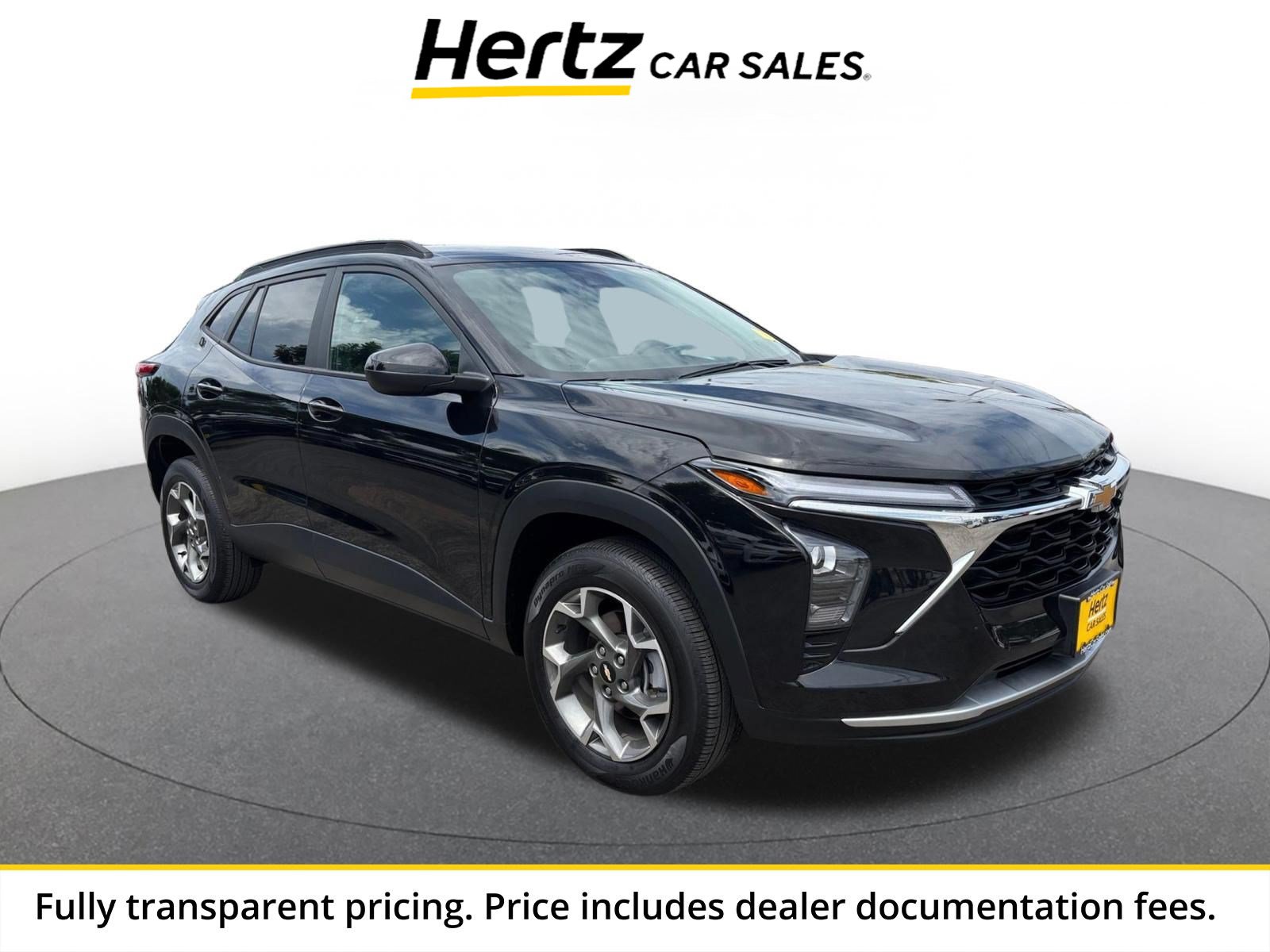 Used 2025 Chevrolet Trax LT FWD image 1