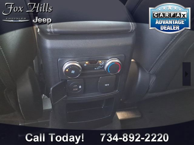 Used 2021 Ford Explorer XLT w/ Equipment Group 202A AWD/4WD image 13