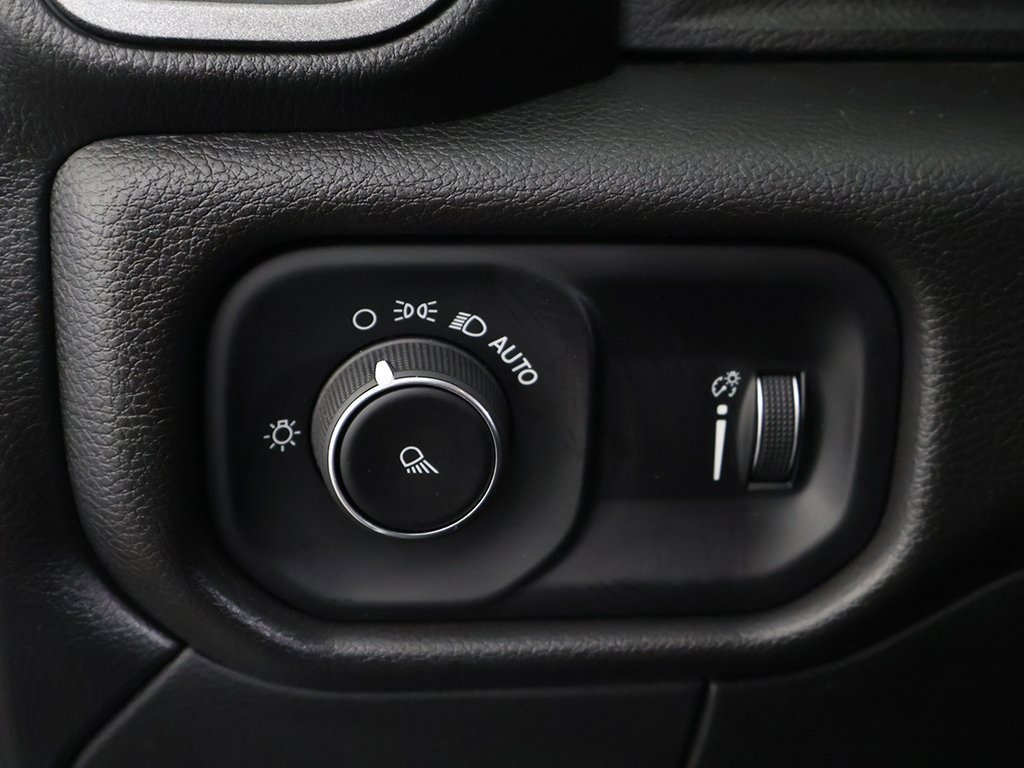 Used 2024 RAM 3500 Tradesman w/ Safety Group image 38