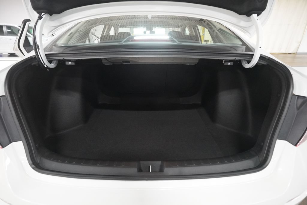 Used 2023 Honda Civic EX image 10