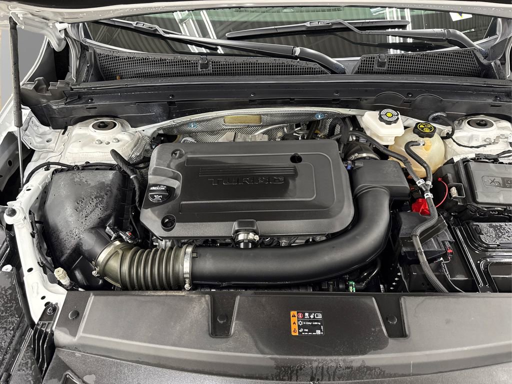 Used 2023 Buick Envision Essence w/ Technology Package I image 13