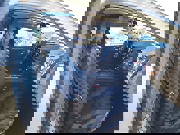 Used 2025 Volvo V60 B5 Cross Country Plus image 6