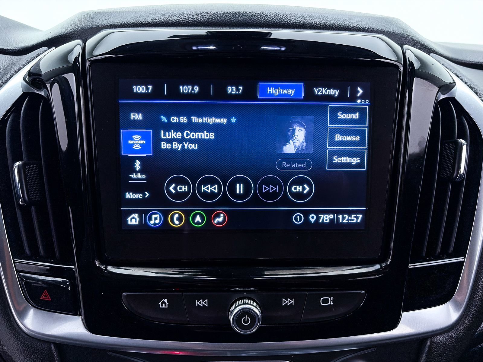 Used 2020 Chevrolet Traverse RS AWD/4WD image 21