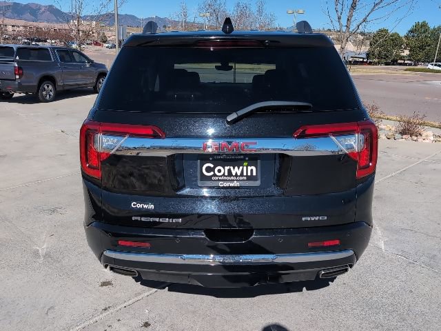 Used 2023 GMC Acadia Denali w/ Black Diamond Edition image 8