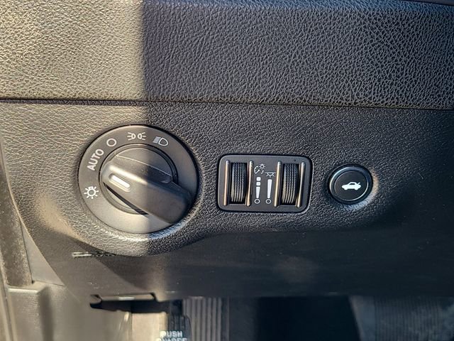 Used 2023 Dodge Charger SXT image 25