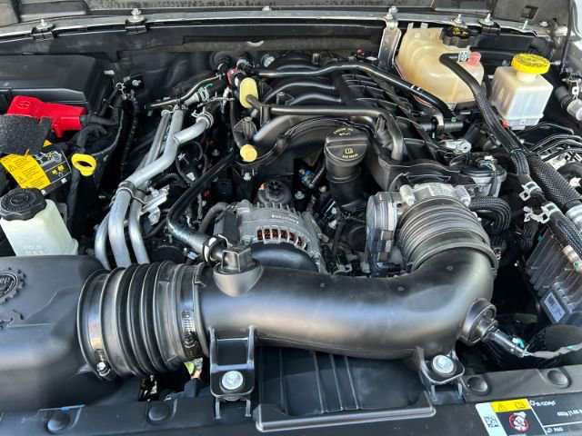 Used 2022 Jeep Gladiator Sport AWD/4WD image 34