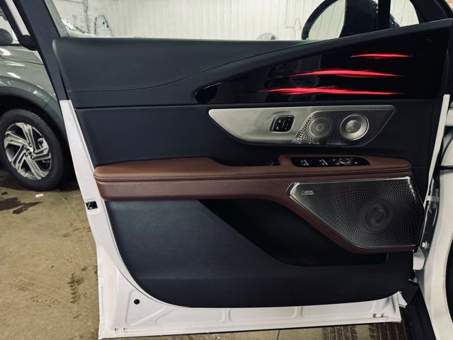 New 2026 Lincoln Nautilus Reserve w/ Jet Appearance Package image 12