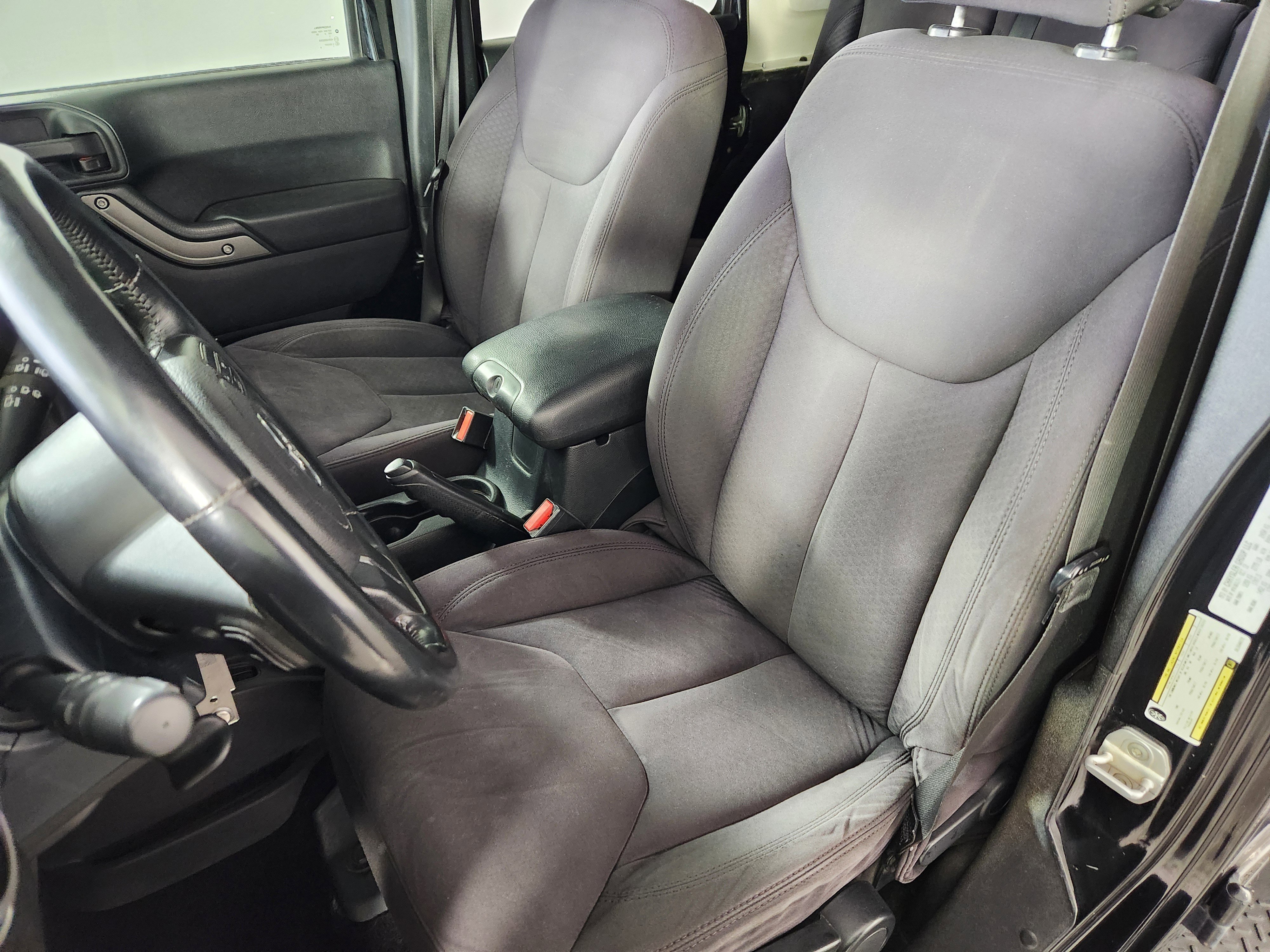 Used 2013 Jeep Wrangler Unlimited Sport image 12