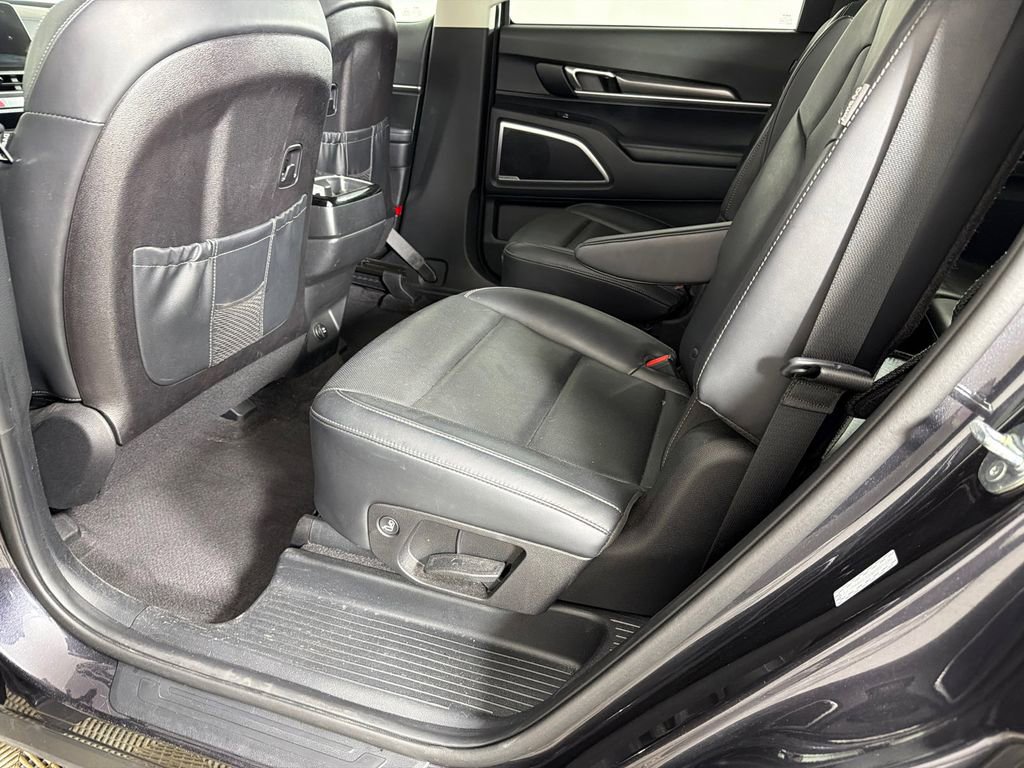 Used 2025 Kia Telluride S FWD image 23