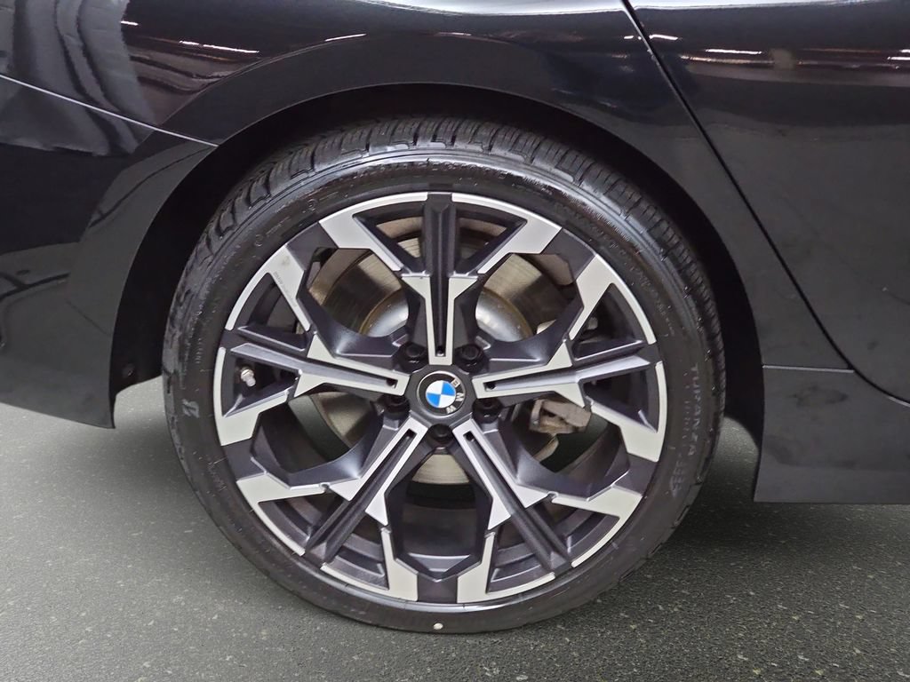 Used 2026 BMW 330i xDrive Sedan w/ Premium Package AWD/4WD image 35