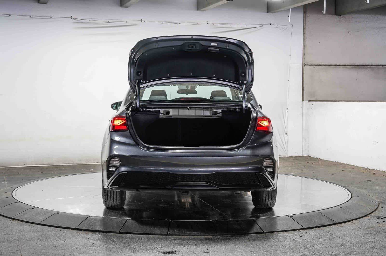 Used 2023 Kia Forte LXS w/ LXS Technology Package FWD image 26
