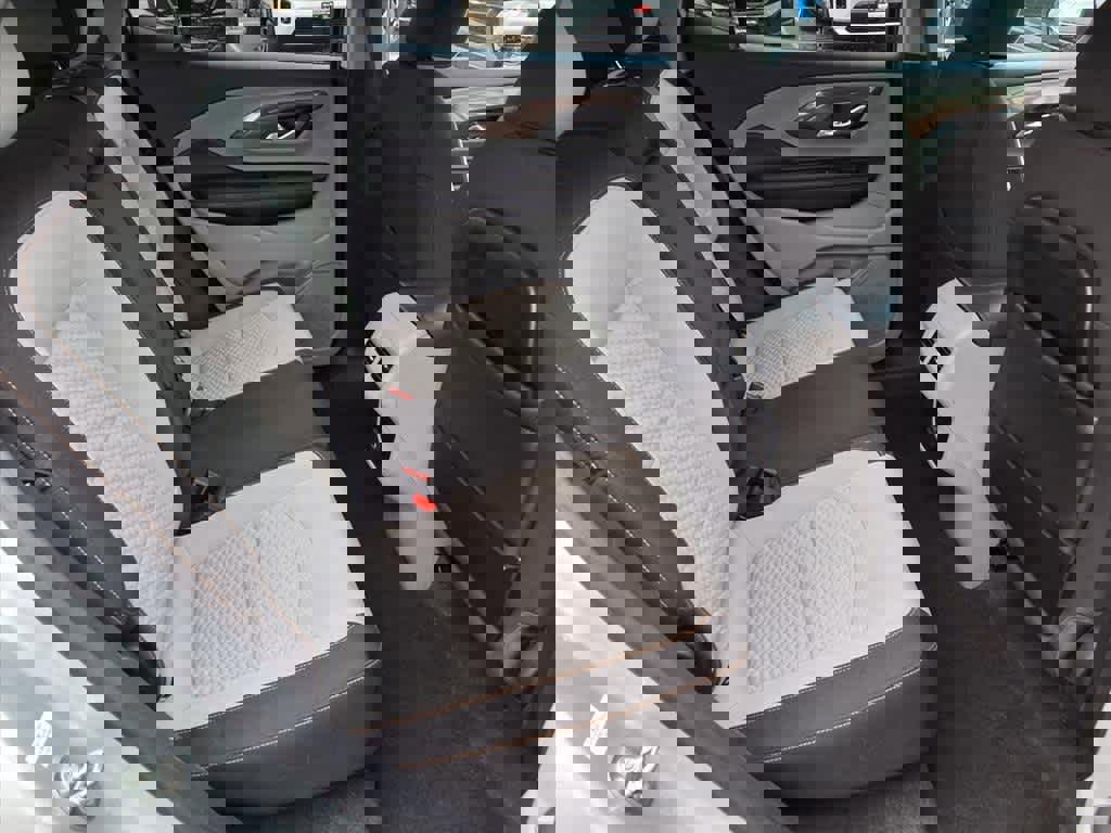 Used 2018 GMC Terrain SLE image 12